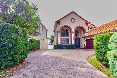 Villa ou maison à vendre à Orlando, Floride: 5 chambres, 547.94 m2 № 889073 - photo 2