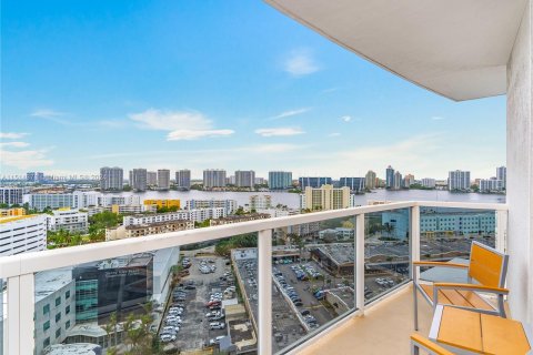 Copropriété à vendre à Sunny Isles Beach, Floride: 51.19 m2 № 948693 - photo 8