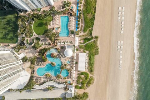 Copropriété à vendre à Sunny Isles Beach, Floride: 51.19 m2 № 948693 - photo 19