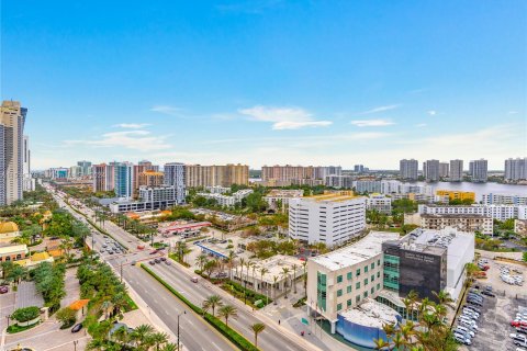 Studio in the Condo in Sunny Isles Beach, Florida  № 948693 - photo 11