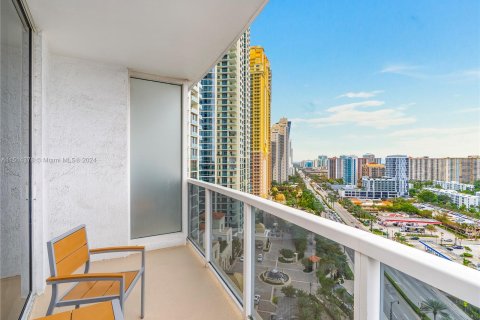 Copropriété à vendre à Sunny Isles Beach, Floride: 51.19 m2 № 948693 - photo 10