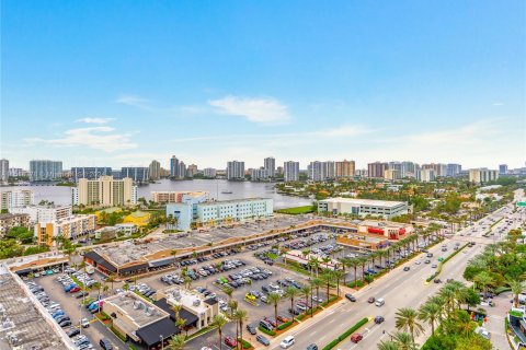 Studio in the Condo in Sunny Isles Beach, Florida  № 948693 - photo 9