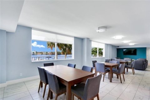 Copropriété à vendre à Fort Lauderdale, Floride: 2 chambres, 133.31 m2 № 1168696 - photo 11