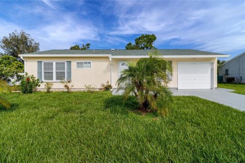 House in North Port, Florida 2 bedrooms, 84.73 sq.m. № 1278363 - photo 2