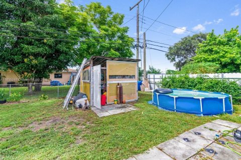 Casa en venta en Miami Gardens, Florida, 3 dormitorios, 120.77 m2 № 1305724 - foto 8