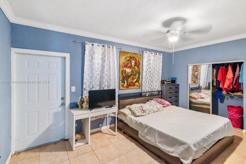 Casa en venta en Miami Gardens, Florida, 3 dormitorios, 120.77 m2 № 1305724 - foto 12