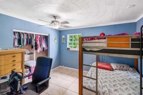 Casa en venta en Miami Gardens, Florida, 3 dormitorios, 120.77 m2 № 1305724 - foto 20