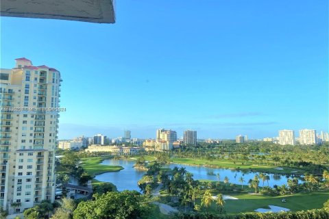 Condominio en alquiler en Aventura, Florida, 3 dormitorios, 118.08 m2 № 1305723 - foto 14