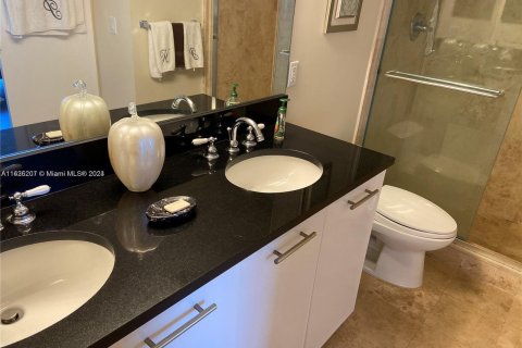 Condo in Aventura, Florida, 3 bedrooms  № 1305723 - photo 9