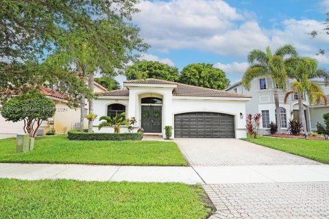 House in Pembroke Pines, Florida 3 bedrooms, 171.87 sq.m. № 1231210 - photo 26