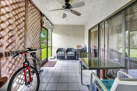 Townhouse in Sunrise, Florida 3 bedrooms, 140.47 sq.m. № 1217668 - photo 5