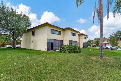 Townhouse in Sunrise, Florida 3 bedrooms, 140.47 sq.m. № 1217668 - photo 3