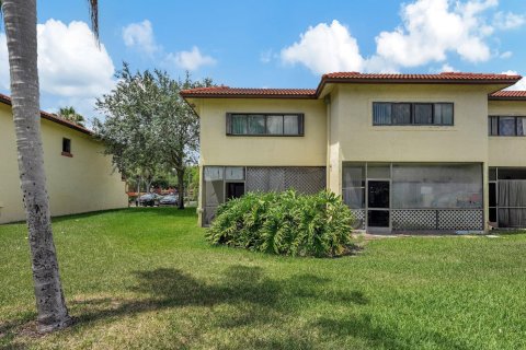 Townhouse in Sunrise, Florida 3 bedrooms, 140.47 sq.m. № 1217668 - photo 2