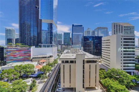 Condo in Miami, Florida, 2 bedrooms  № 1292193 - photo 13