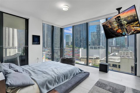 Condo in Miami, Florida, 2 bedrooms  № 1292193 - photo 1