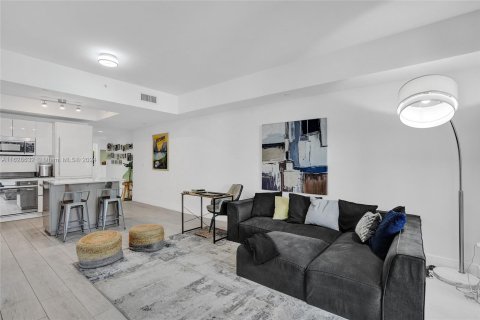 Copropriété à vendre à Miami, Floride: 2 chambres, 90.58 m2 № 1292193 - photo 8