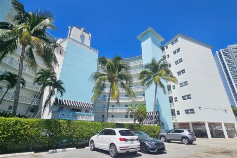 Copropriété à vendre à Fort Lauderdale, Floride: 2 chambres, 70.61 m2 № 1147047 - photo 15