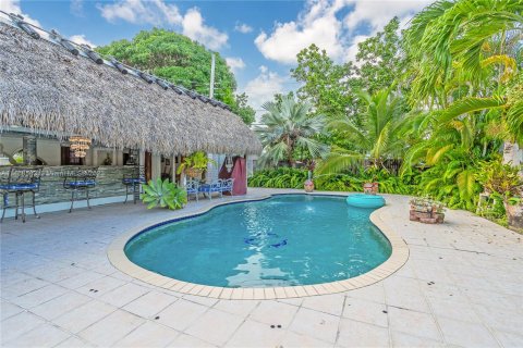 Villa ou maison à vendre à Hialeah, Floride: 3 chambres, 130.99 m2 № 736176 - photo 6