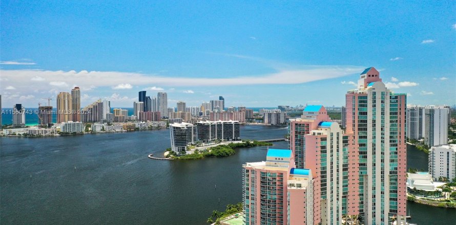 Condo in Aventura, Florida, 2 bedrooms  № 1094959