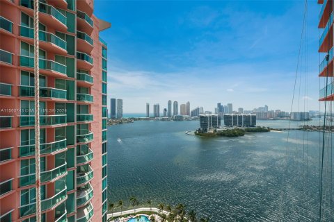 Condo in Aventura, Florida, 2 bedrooms  № 1094959 - photo 25