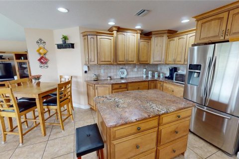 House in Port Charlotte, Florida 4 bedrooms, 200.48 sq.m. № 1257914 - photo 7