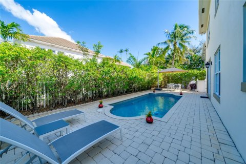 Villa ou maison à vendre à Fort Lauderdale, Floride: 4 chambres, 256.13 m2 № 1093169 - photo 13