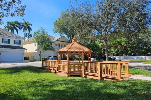 Villa ou maison à vendre à Fort Lauderdale, Floride: 4 chambres, 256.13 m2 № 1093169 - photo 4