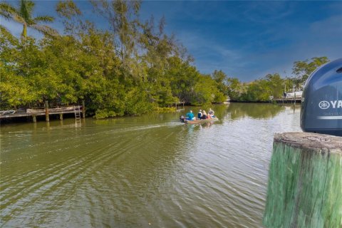 Touwnhouse à vendre à Sarasota, Floride: 3 chambres, 244.8 m2 № 1357900 - photo 9