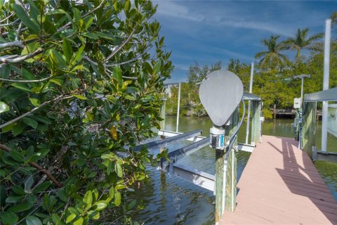 Touwnhouse à vendre à Sarasota, Floride: 3 chambres, 244.8 m2 № 1357900 - photo 7