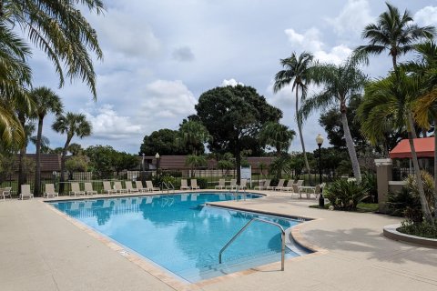 Townhouse in West Palm Beach, Florida 2 bedrooms, 114.83 sq.m. № 1172491 - photo 3