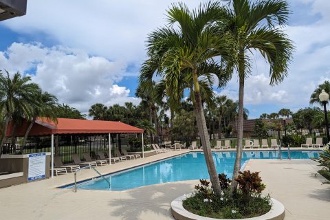 Touwnhouse à vendre à West Palm Beach, Floride: 2 chambres, 114.83 m2 № 1172491 - photo 2