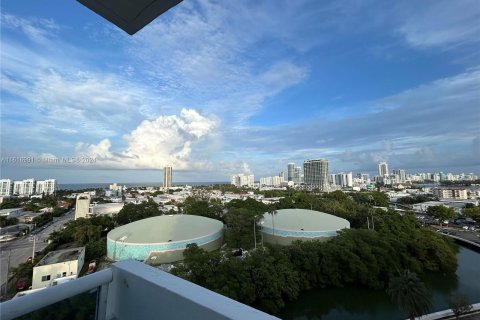 Copropriété à vendre à Miami Beach, Floride: 2 chambres, 102.19 m2 № 1238484 - photo 24