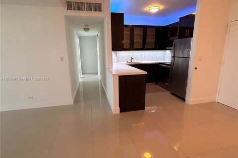 Copropriété à vendre à Miami Beach, Floride: 2 chambres, 102.19 m2 № 1238484 - photo 6