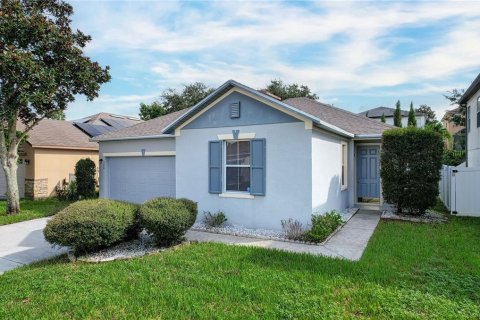 House in Davenport, Florida 3 bedrooms, 140.93 sq.m. № 1404889 - photo 1