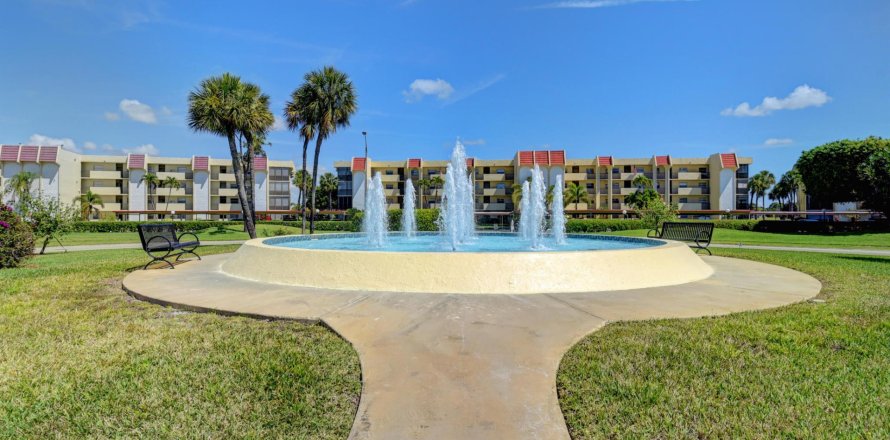 Condominio en Boca Raton, Florida, 2 dormitorios  № 1217704