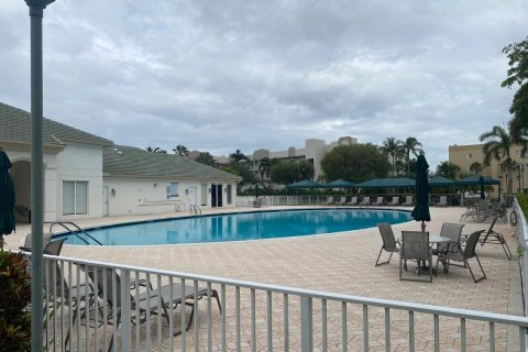 Condo in Tamarac, Florida, 2 bedrooms  № 1224886 - photo 3