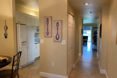 Condo in Tamarac, Florida, 2 bedrooms  № 1224886 - photo 24