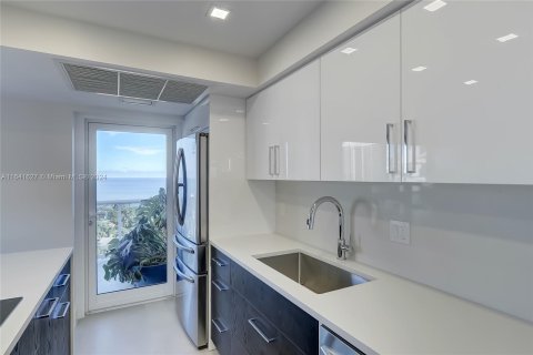 Condo in Fort Lauderdale, Florida, 2 bedrooms  № 1319203 - photo 14