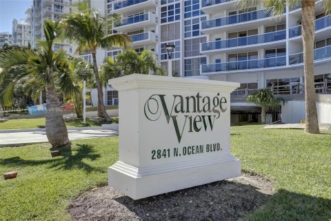 Condo in Fort Lauderdale, Florida, 2 bedrooms  № 1319203 - photo 30