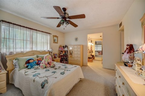 Villa ou maison à vendre à Fort Lauderdale, Floride: 4 chambres, 178.56 m2 № 929289 - photo 22