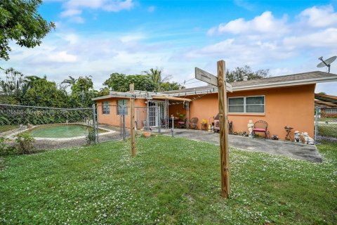 Villa ou maison à vendre à Fort Lauderdale, Floride: 4 chambres, 178.56 m2 № 929289 - photo 28