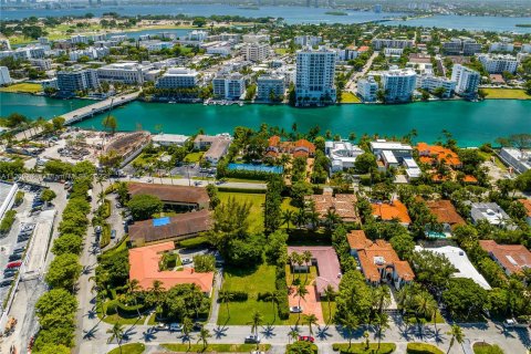 Terrain à vendre à Bal Harbour, Floride № 77775 - photo 1