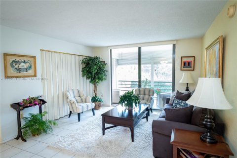 Condominio en venta en Pembroke Pines, Florida, 2 dormitorios, 102.19 m2 № 962230 - foto 3