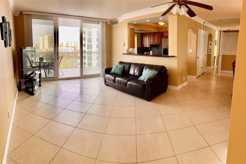 Condo in Fort Lauderdale, Florida, 1 bedroom  № 962340 - photo 16