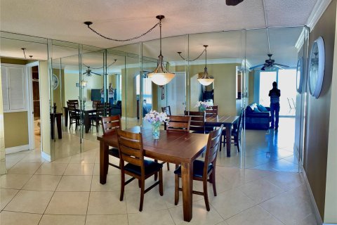 Condo in Fort Lauderdale, Florida, 1 bedroom  № 962340 - photo 15