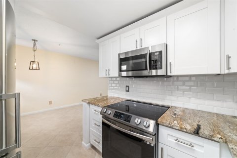 Condo in Boca Raton, Florida, 1 bedroom  № 1096561 - photo 26