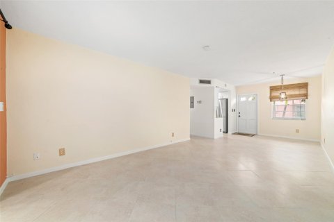 Condo in Boca Raton, Florida, 1 bedroom  № 1096561 - photo 24