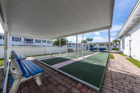 Condo in Fort Lauderdale, Florida, 2 bedrooms  № 1096609 - photo 1