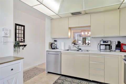 Condo in Coconut Creek, Florida, 2 bedrooms  № 1316305 - photo 20