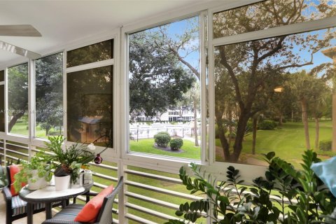 Condo in Coconut Creek, Florida, 2 bedrooms  № 1316305 - photo 11